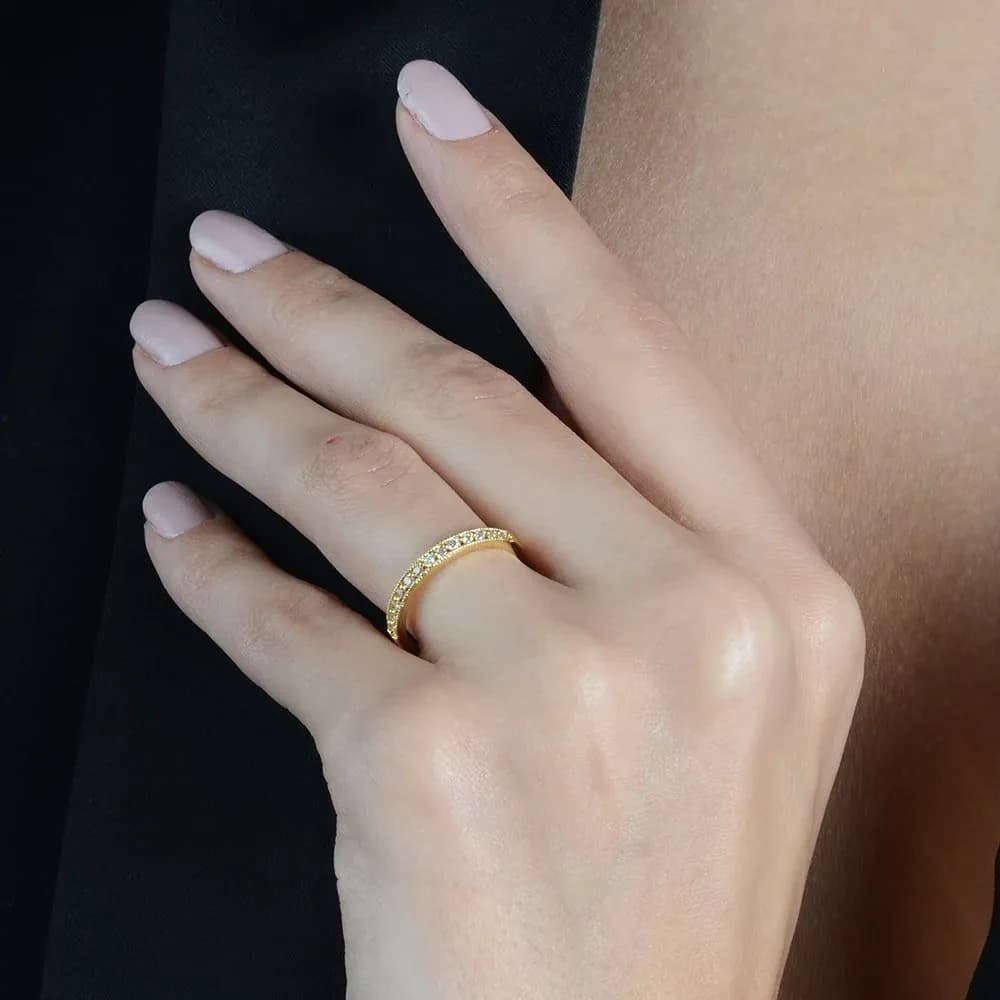 Anel Dourado Aparador de Aliança Cravejado de Zircônia (14)