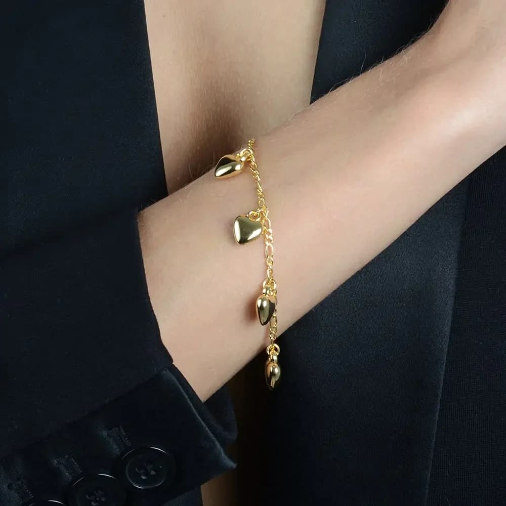 Pulseira Dourada com Pingentes de Coração - imagem 2